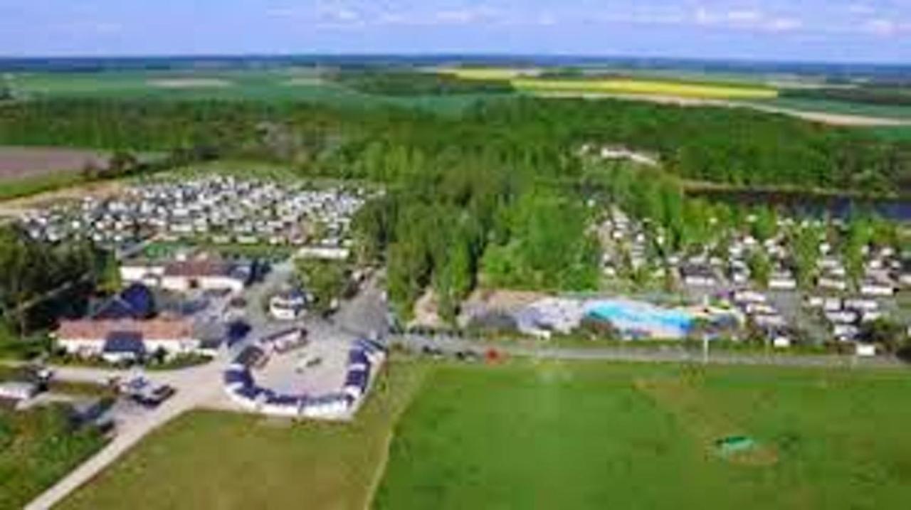 Bungalow Charmant Onzain + Piscine Eksteriør billede